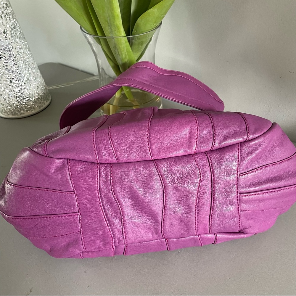 ❌SOLD❌ MINT Prada Napa Leather Stripe Clutch Crossbody Bag - Picture 6 of 15